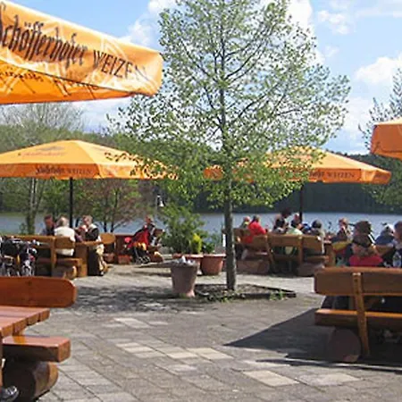Zwei Tiny Haeuser Am Thuemmlitzsee Holiday home Grimma