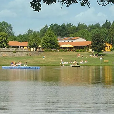 Zwei Tiny Haeuser Am Thuemmlitzsee * Grimma