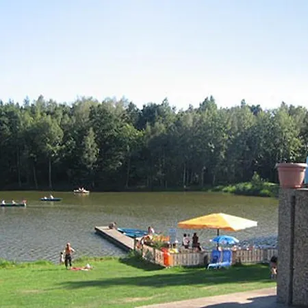 Zwei Tiny Haeuser Am Thuemmlitzsee *